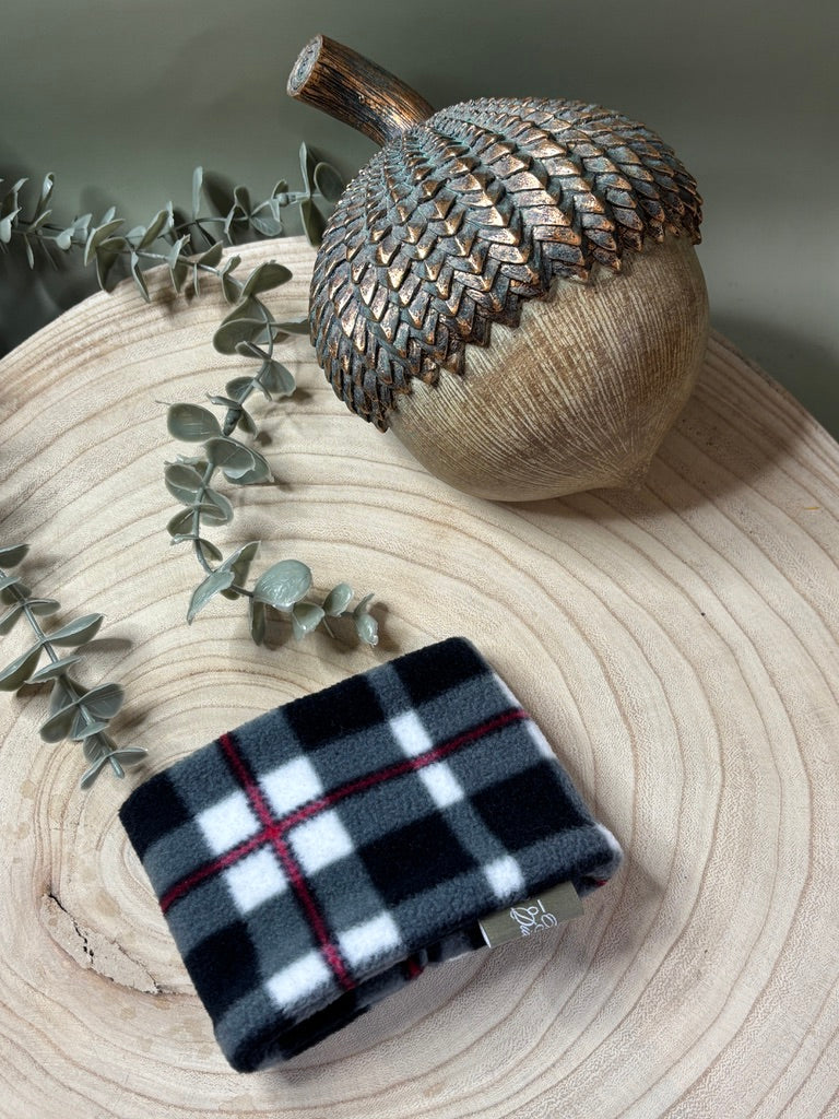 Monochrome Plaid Fleece Snood