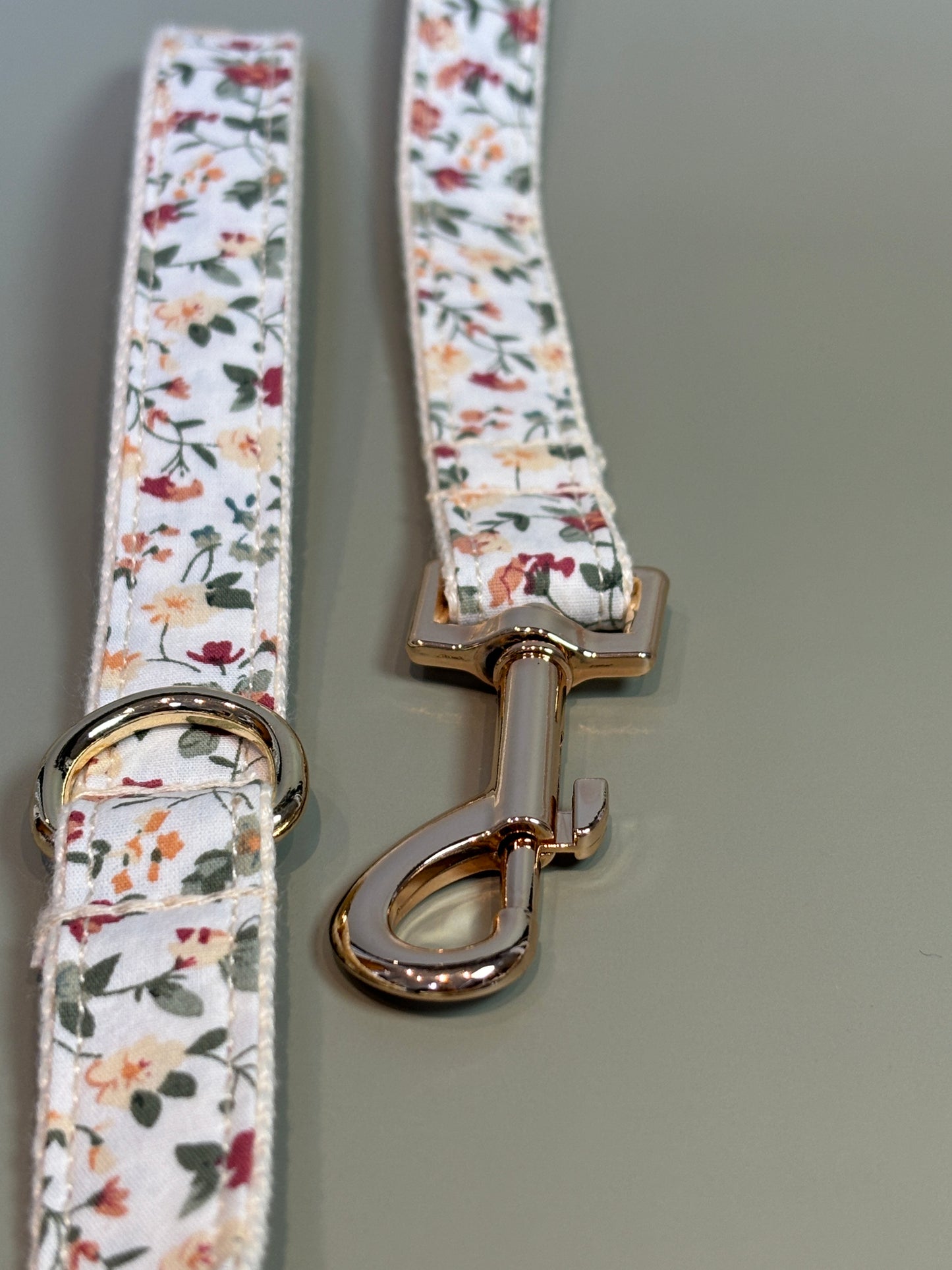 Spring Cream Floral Lead
