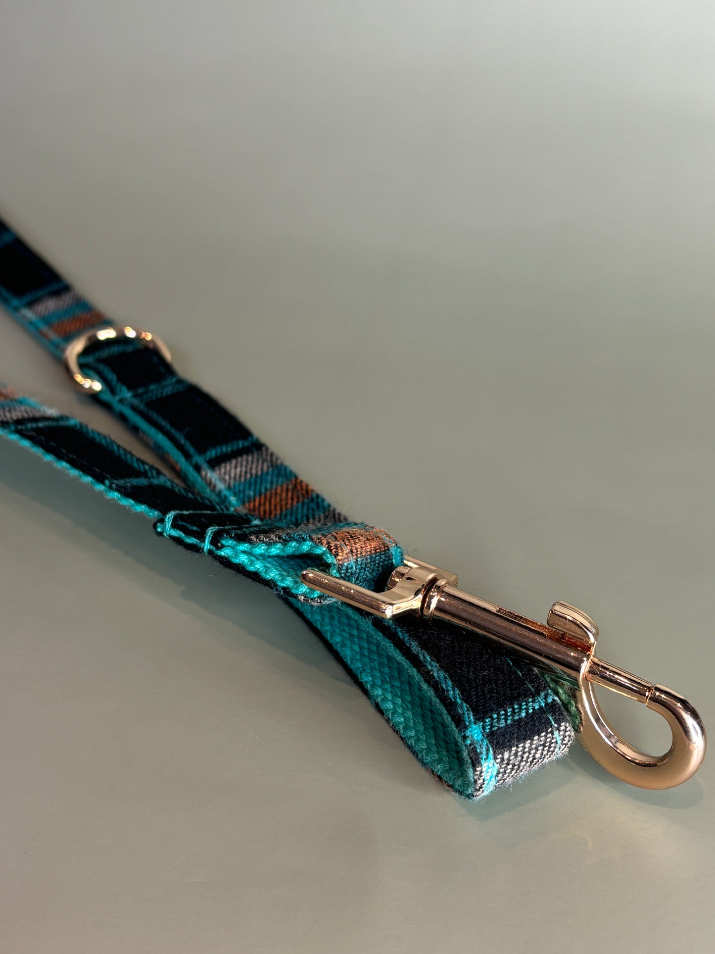 Original Plaid Lead