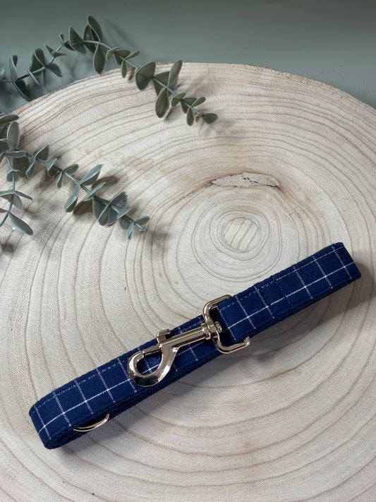 Navy Chequered Lead