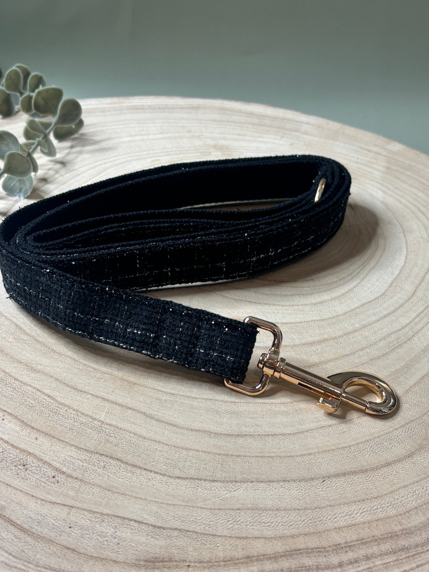 Black Boucle Lead